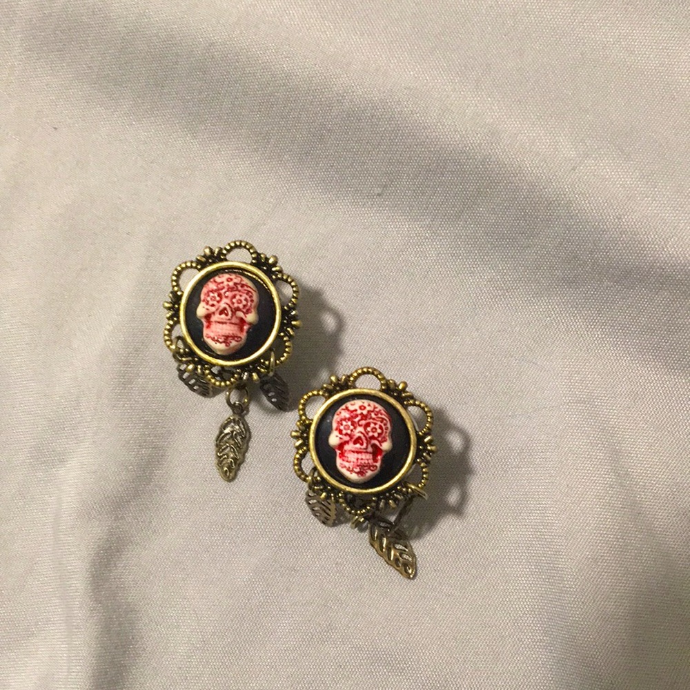 00g earrings